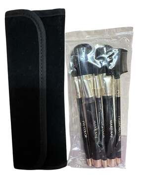 Mary Kay Essential Brush Collection 6-Piece Travel Set with Pouch